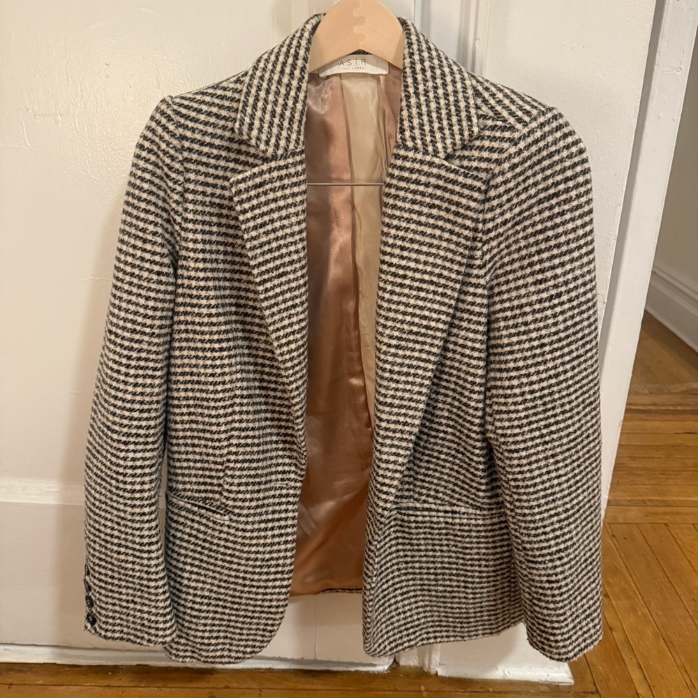 ASTR Houndstooth Blazer